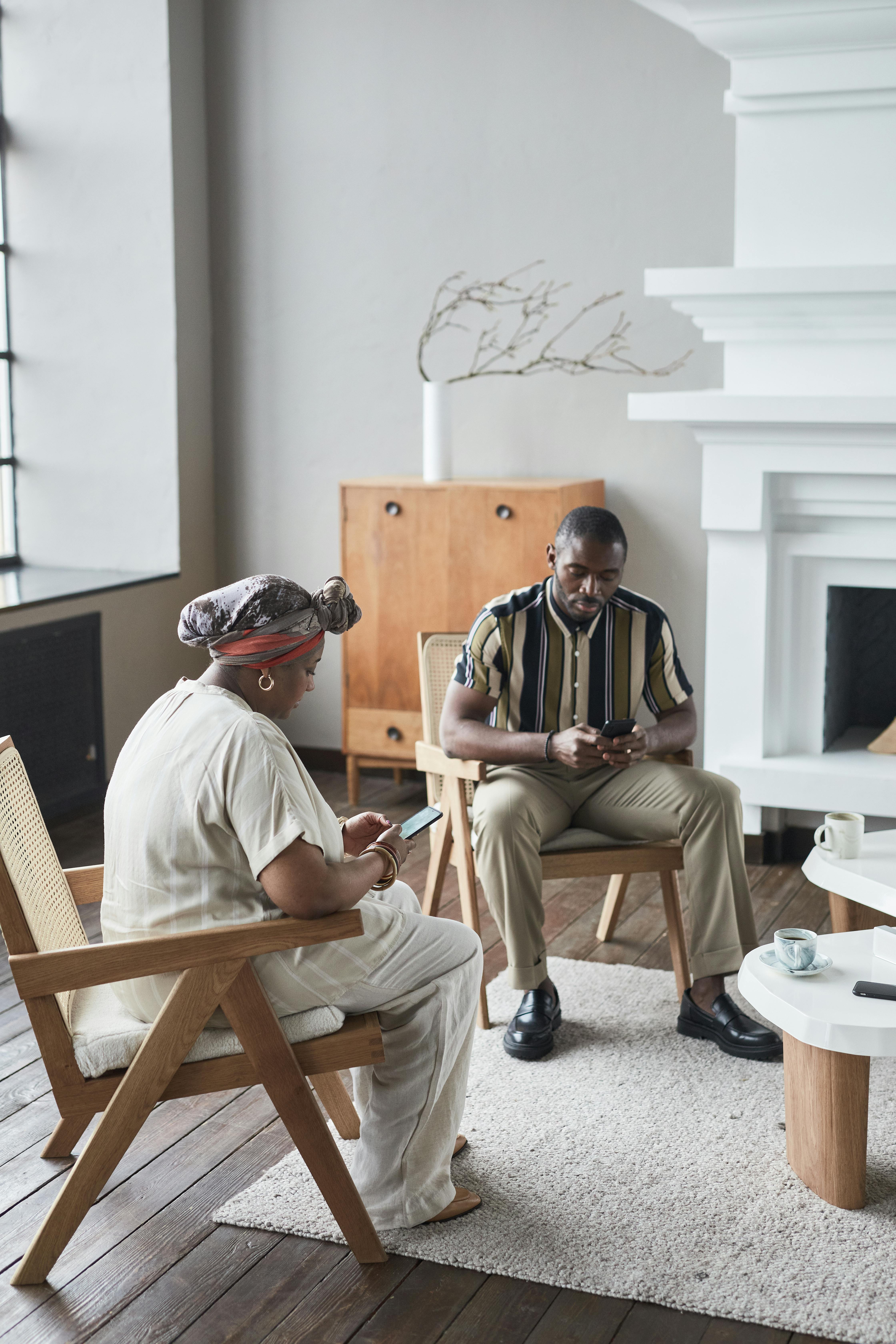 Older adults over 65 using smartphone for everyday digital tasks at home